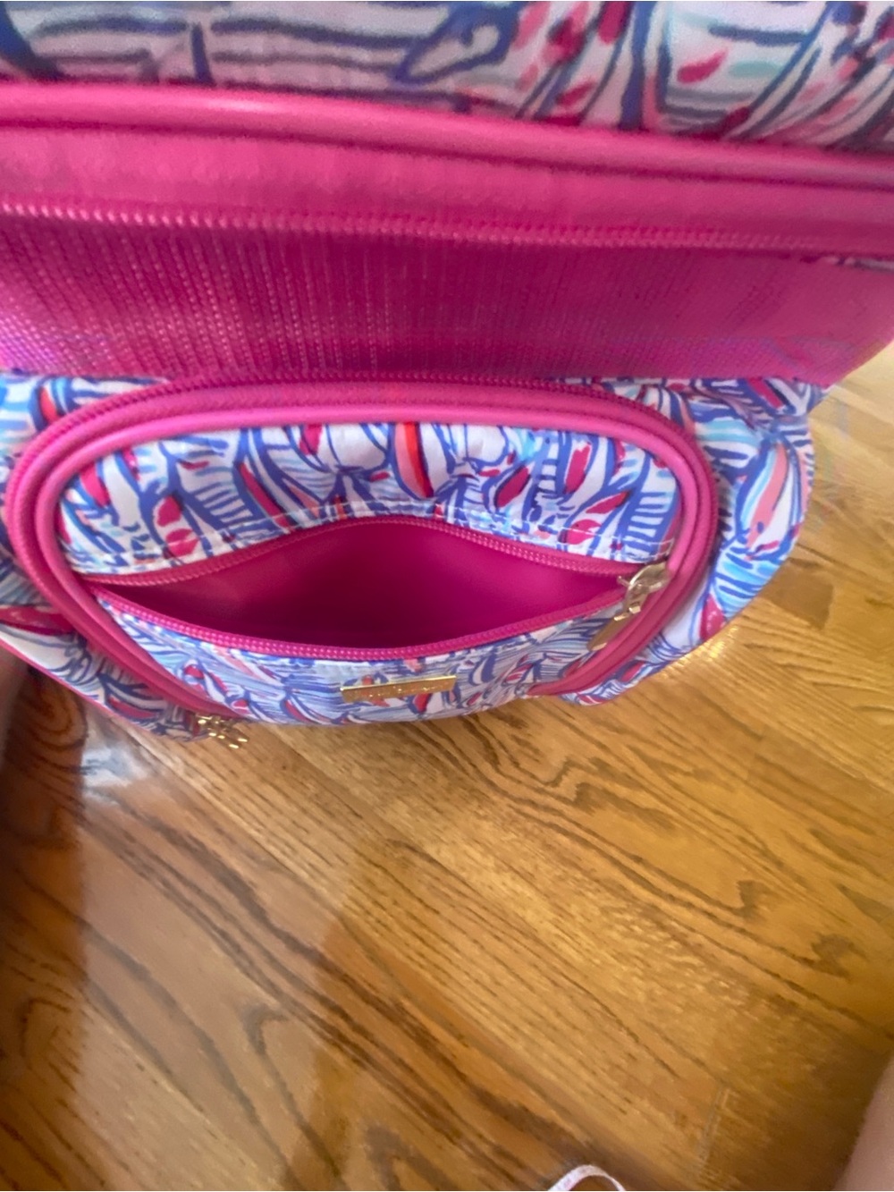 Lilly Pulitzer NWOT Pink & Blue Sailboat Patterned Rolling Insulated Cooler Bag - Picture 7 of 16